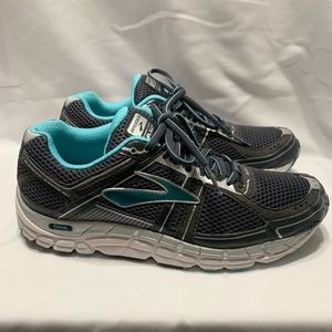 Women’s Brooks addiction 12